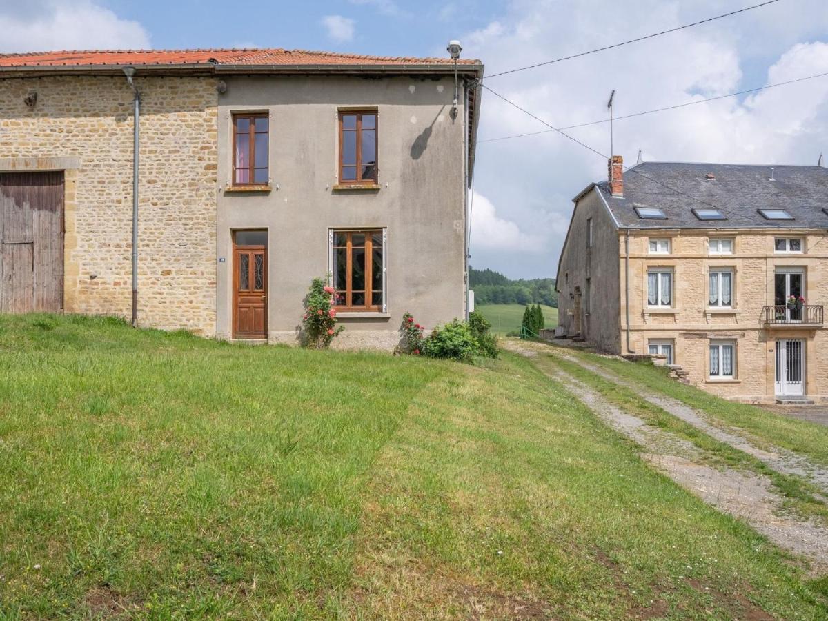 Vintage Holiday Home With Private Garden Nouart Экстерьер фото