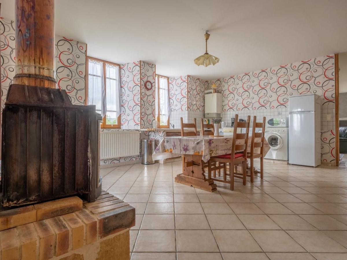 Vintage Holiday Home With Private Garden Nouart Экстерьер фото